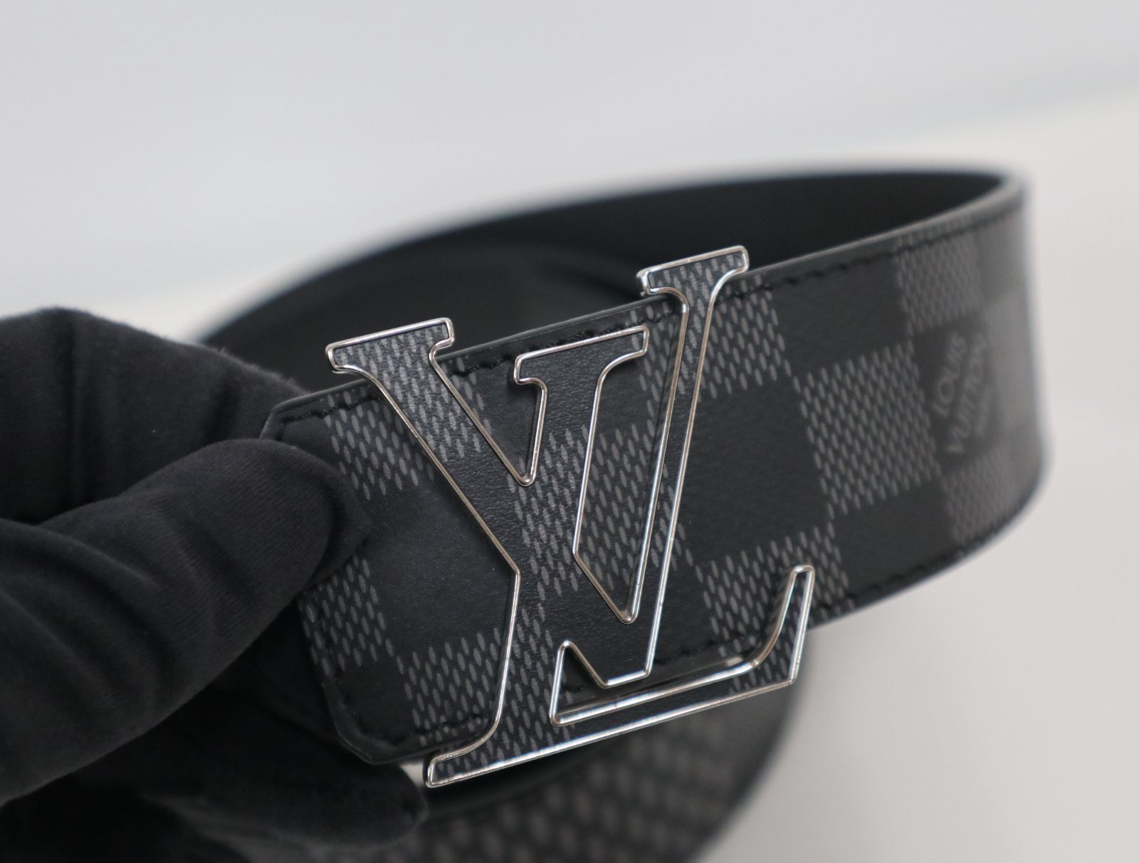 ルイヴィトン LOUIS VUITTON ベルト LV イニシャル 40 MM リバーシブル ロゴ ダミエ グラフィット 3 D キャンバス レザー M 0340 サイズ95 38 小物