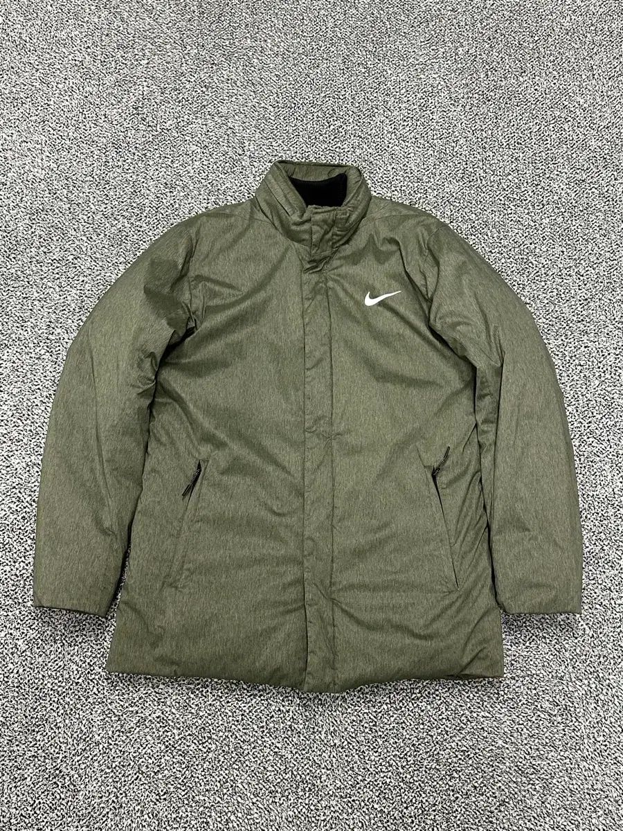 ナイキゴルフ メンズ100 グースダウン カーキ ダウン アウター