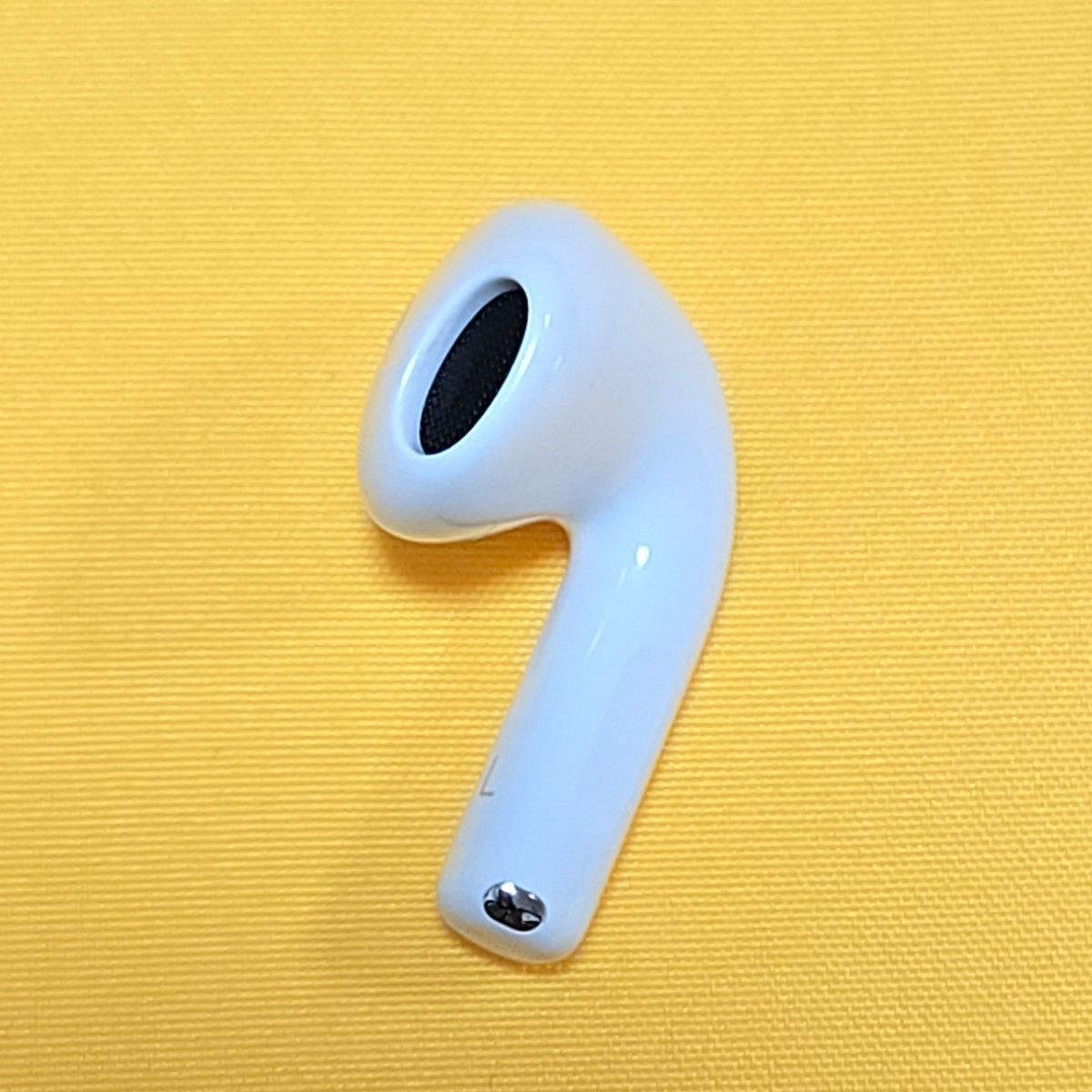 未使用品級】AirPods4 第四世代 左耳 ノイズキャンセリングなし A3053