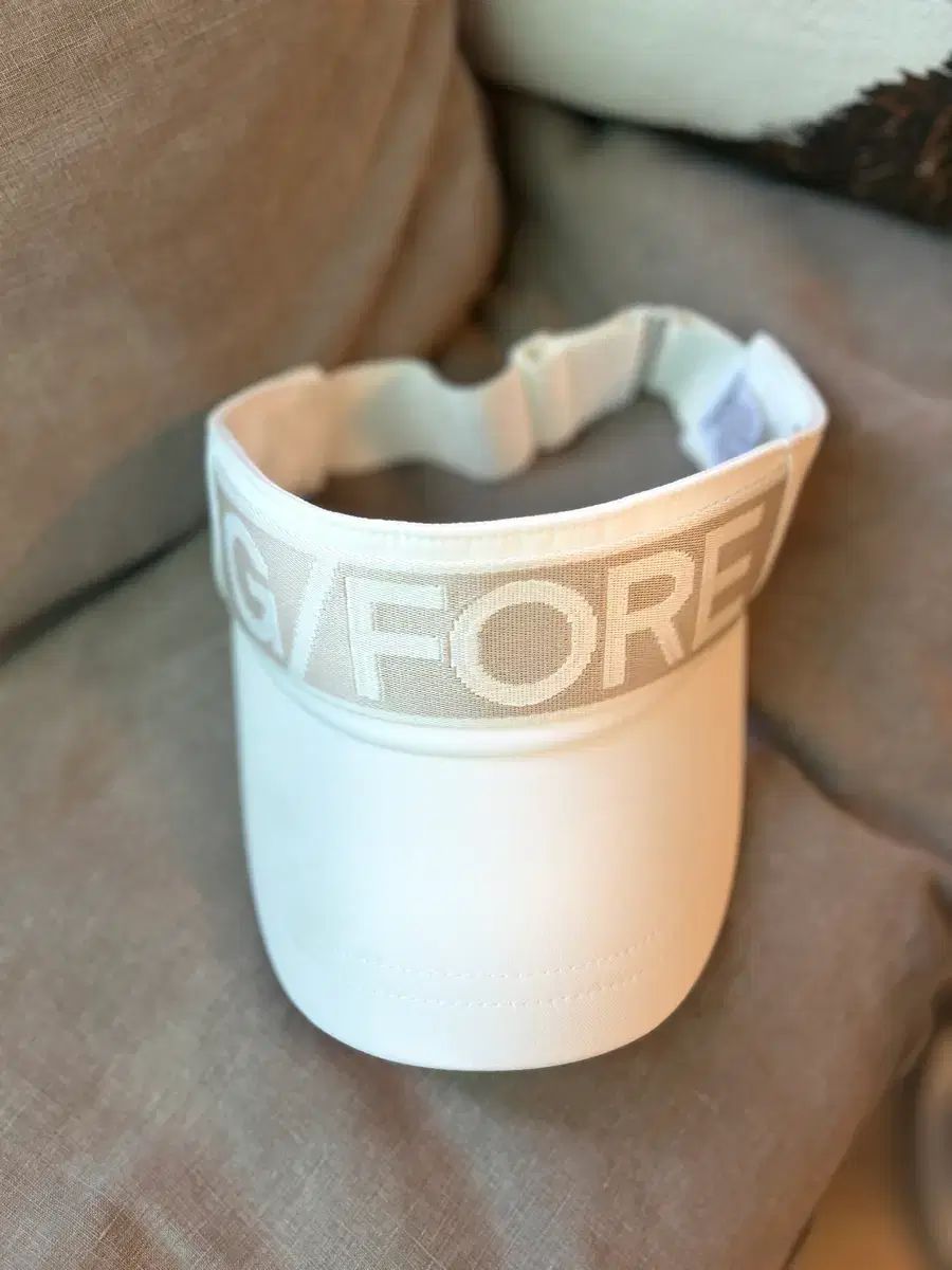 G FORE ジーフォア 白 サンキャップ サンバイザー