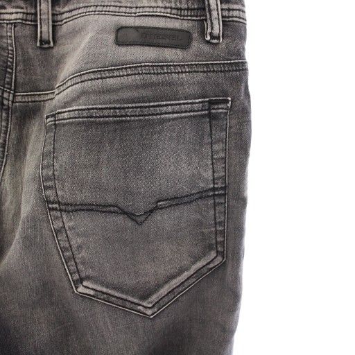 ディーゼル DIESEL