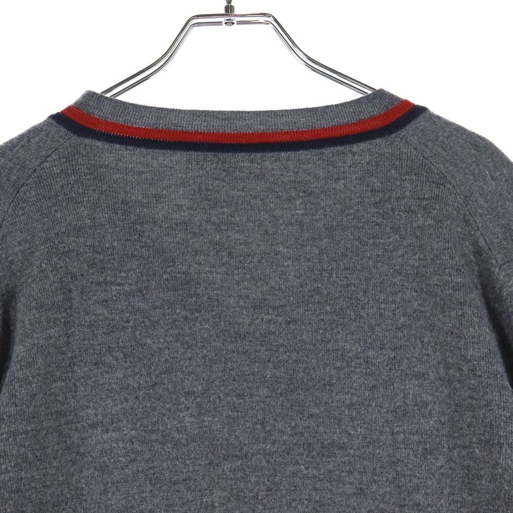 GUCCI (グッチ) ラインデザイン Vネック ニットセーター グレー - メルカリ