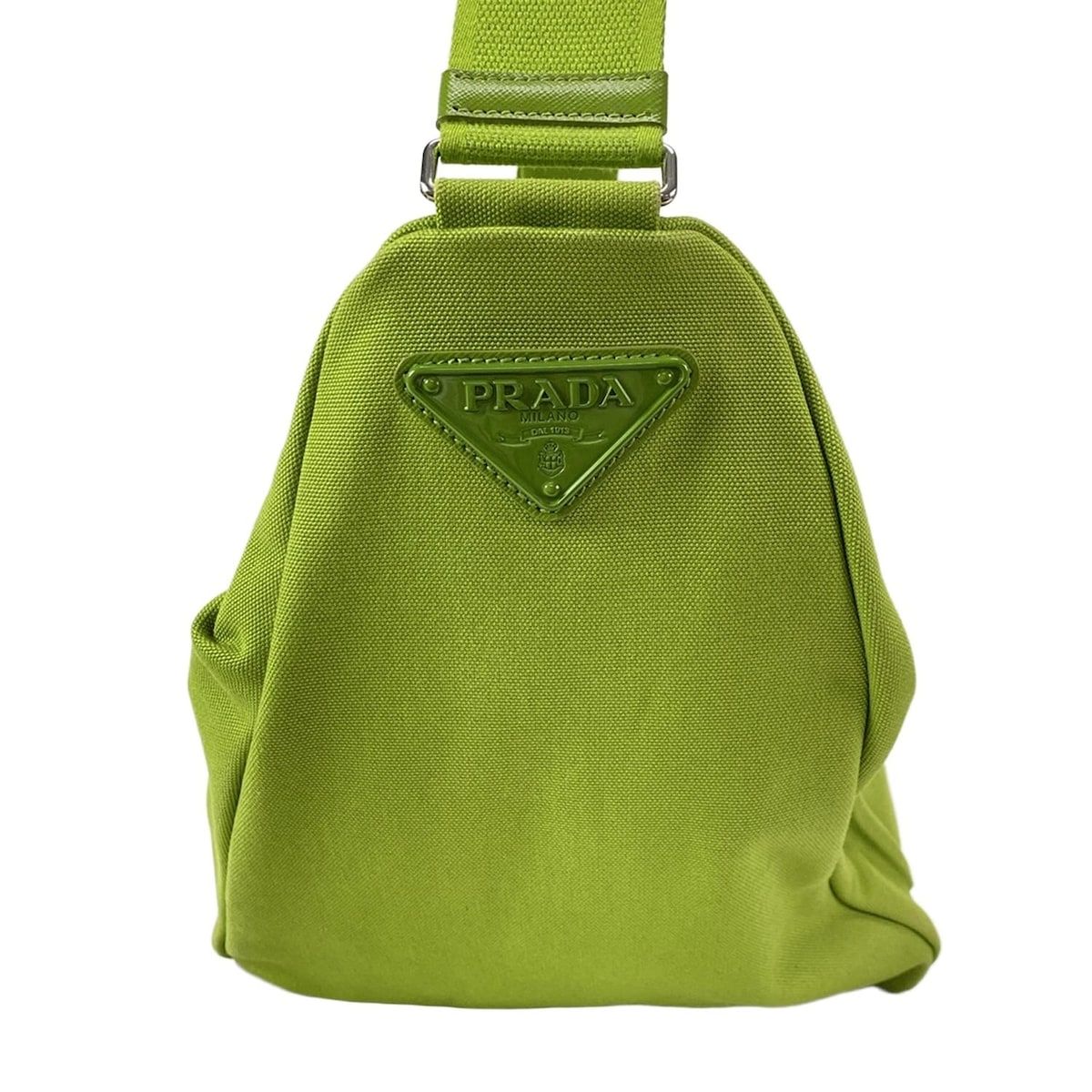 PRADA(プラダ) ショルダーバッグ トライアングル ライトグリーン