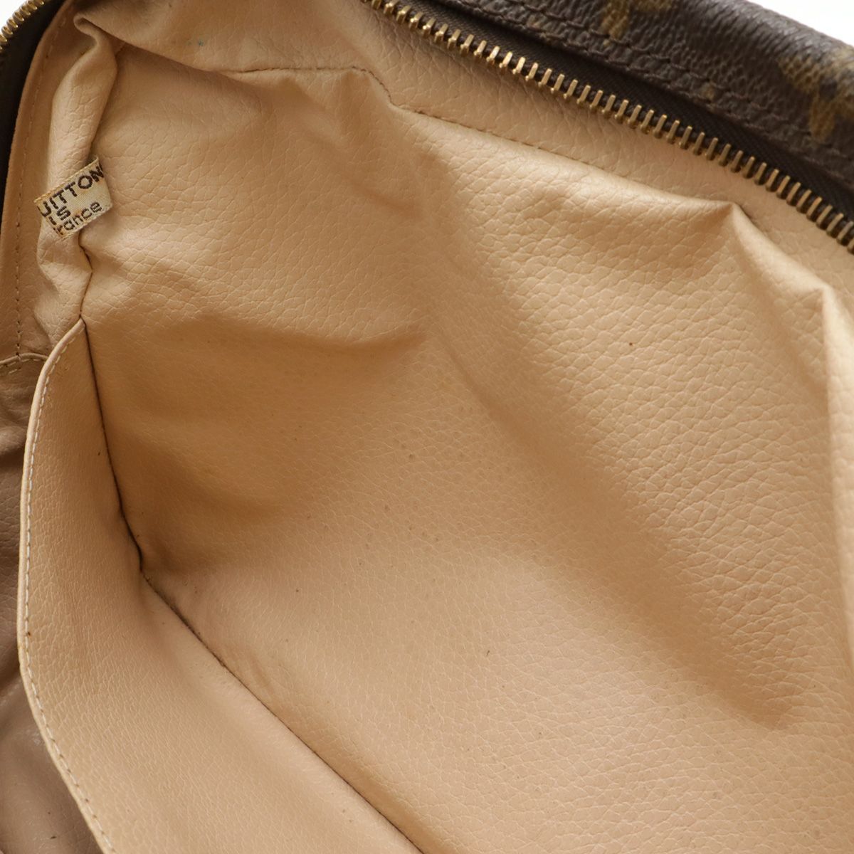 LOUIS VUITTON ルイ ヴィトン モノグラム トゥルース トワレット28