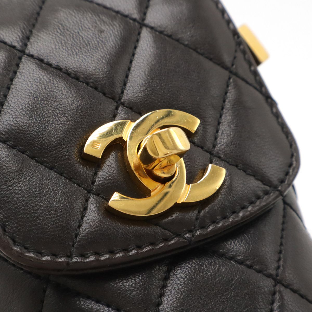 CHANEL シャネル マトラッセ ココマーク チェーンショルダー