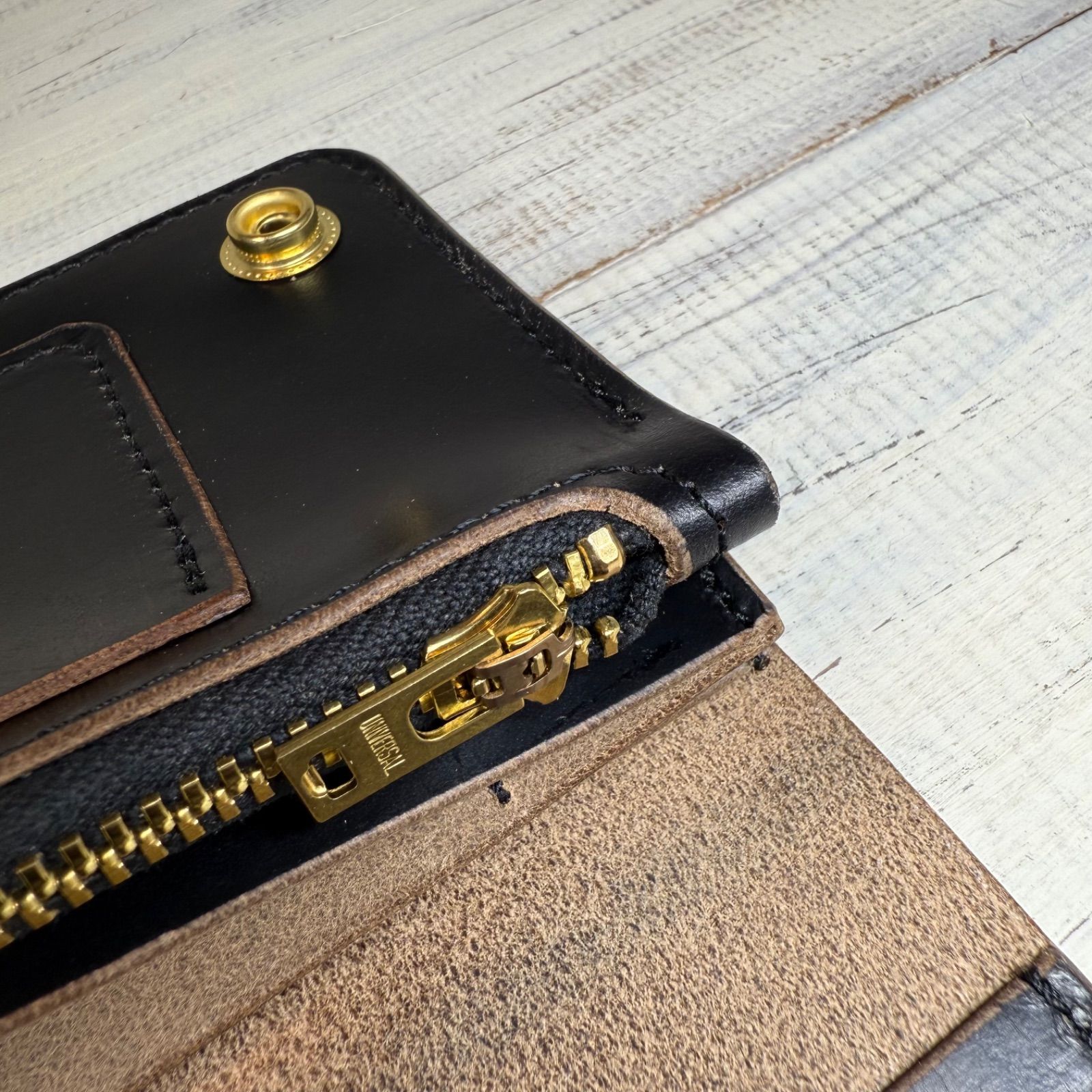 【トラッカーウォレット ロング 2層】クロムエクセル ユニバーサル ゴールド トラッカーウォレット ロング 2層】クロムエクセル ユニバーサル