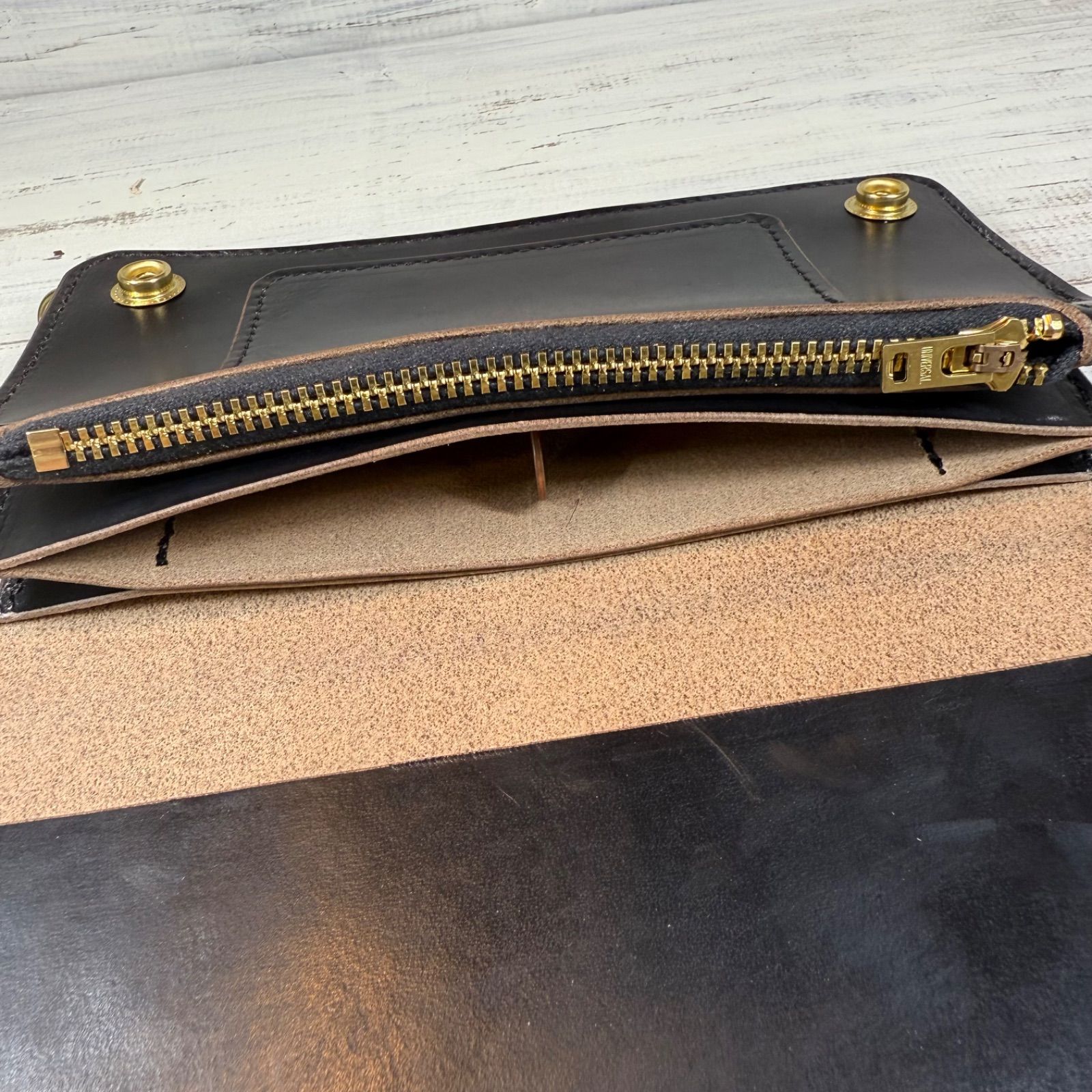 トラッカーウォレット ロング3層】クロムエクセル universal ゴールド