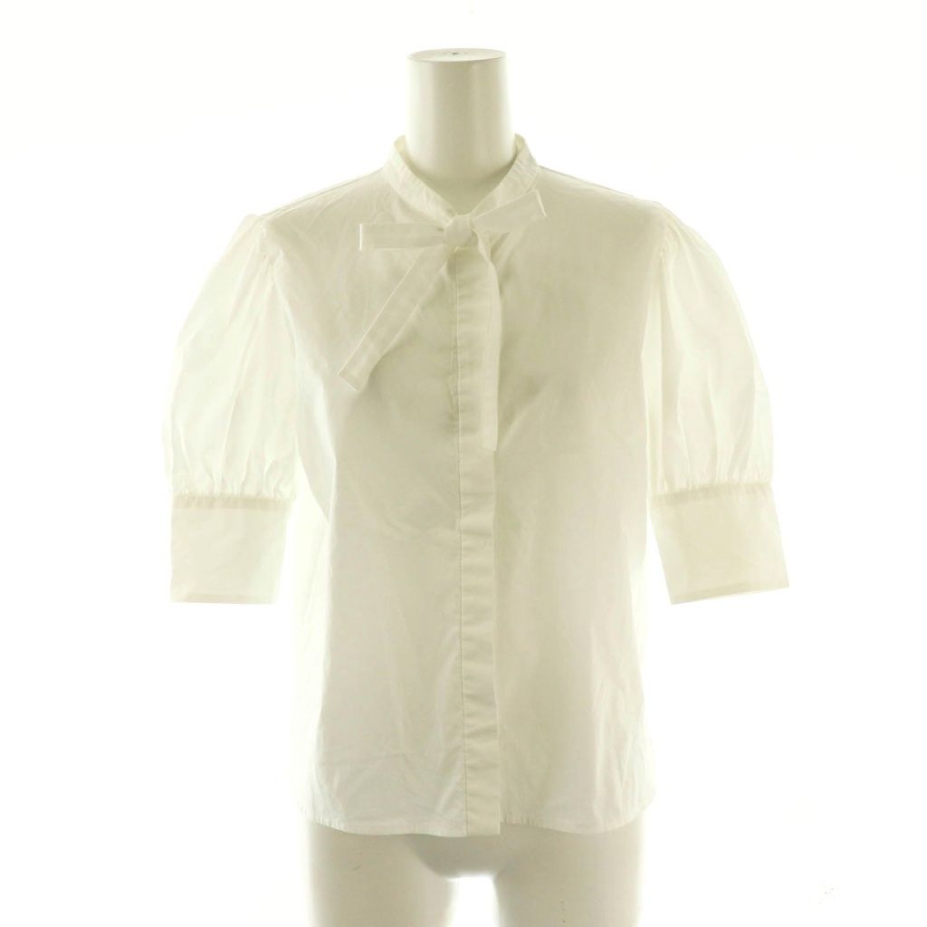ヨリ 【新品試着無し】yori スカラップ リボンブラウス　36 ホワイト yori ヨリブラウススカラップ36