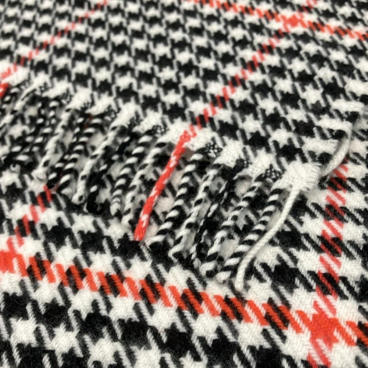 白×黒×オレンジ 千鳥格子柄