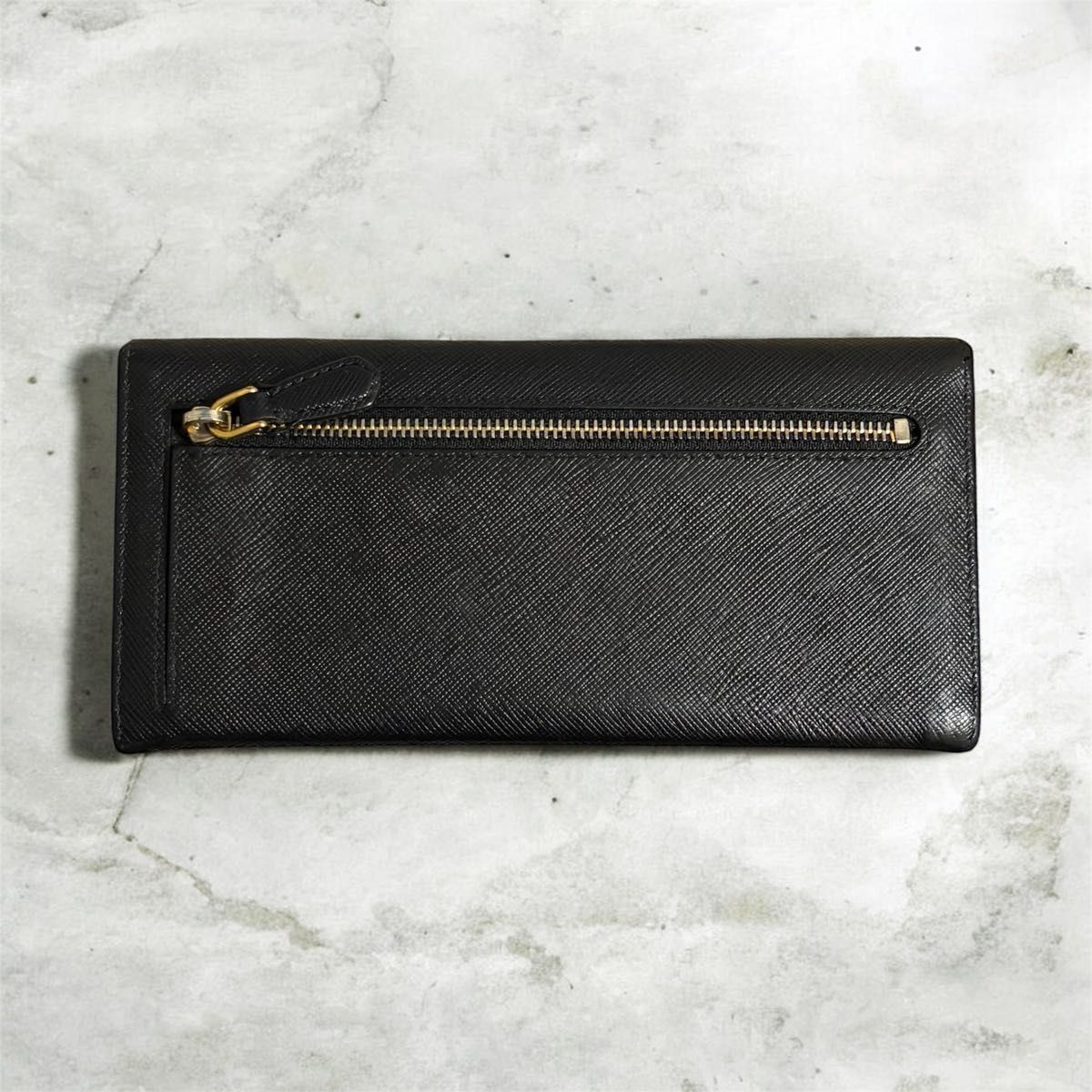 t99 プラダ サフィアーノ ネロ PRADA ブラック 2つ 二つ 折り フラップ 