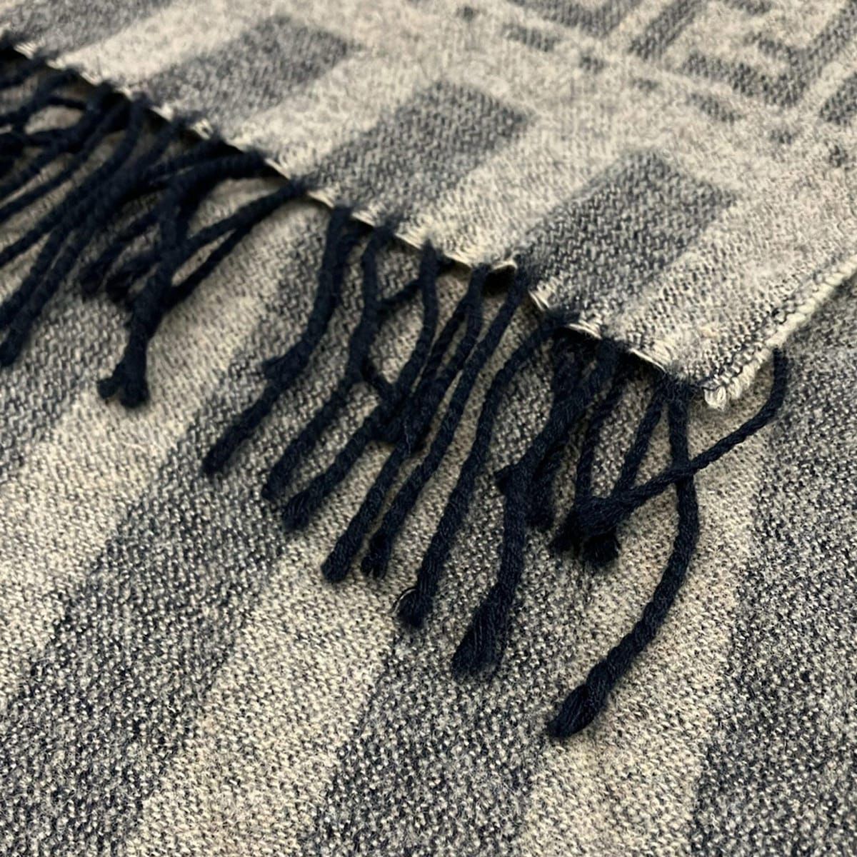  FENDI フェンディ マフラー - ブラウン×ダークグレー×黒 ストライプ ウール マフラー 小物