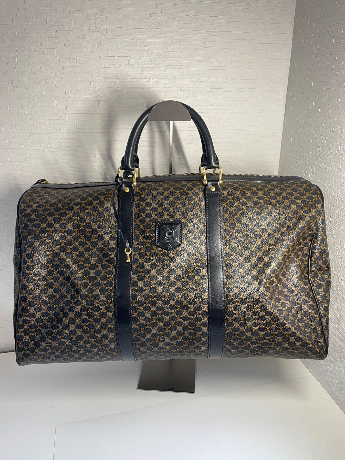 CELINE セリーヌ ボストンバッグ 黒マカダム 南京錠付き レザー 大容量 旅行 H