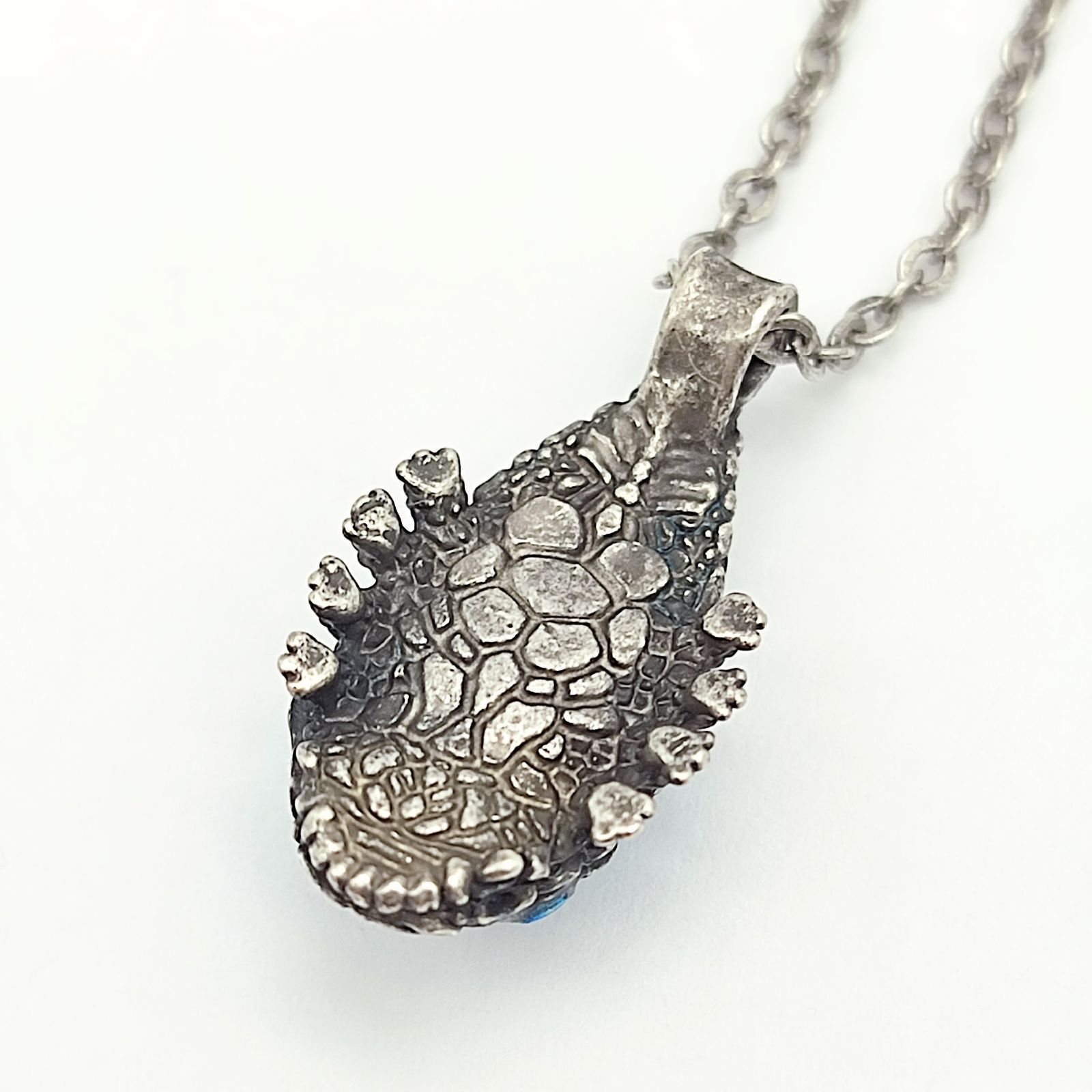 美品】ダークソウル × TORCH TORCH 石守のペンダント DARKSOULS - メルカリ