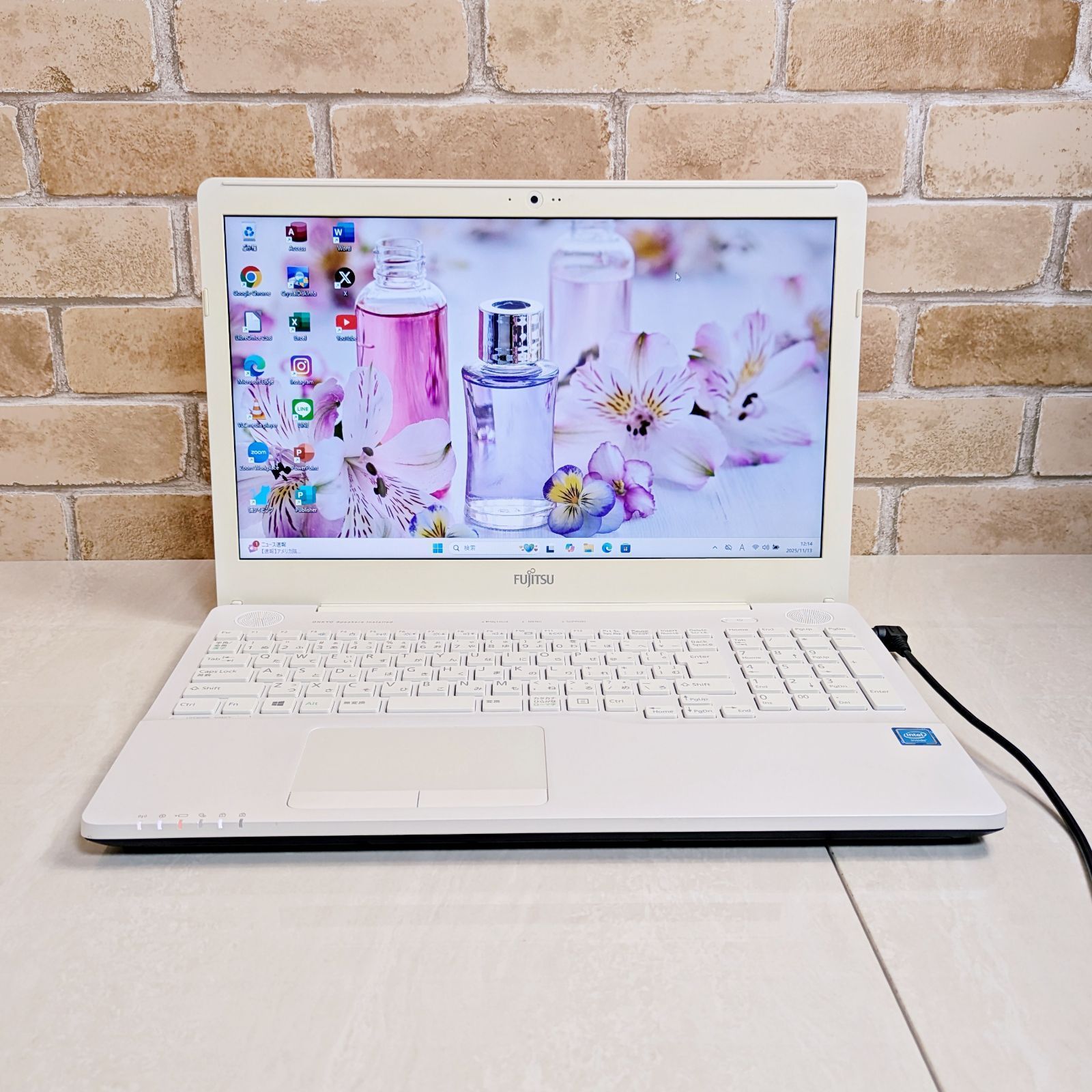 オフィス付☆新品SSD/メモリ8G・初心者OK！Win11ノートパソコン