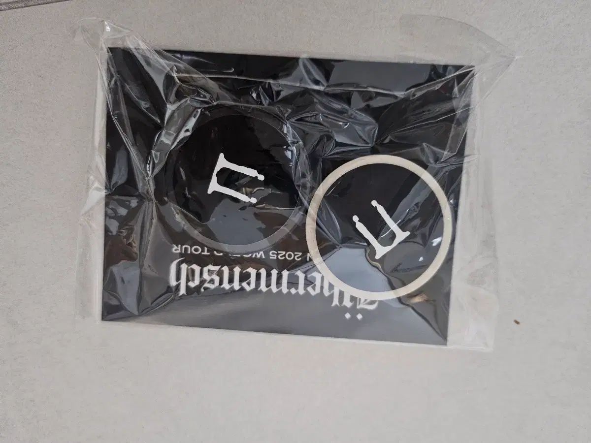 Obernensch 2025 ワールドツアー バッジ ステッカー