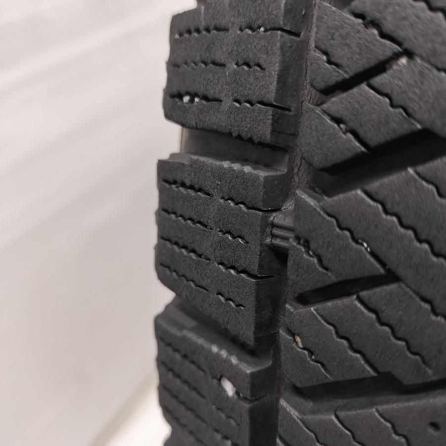  本州 四国は 訳アリ スタッドレス 4本 165 65 R 13 ブリヂストン VRX 2 2017年製 60〜80 13インチ スタッドレス