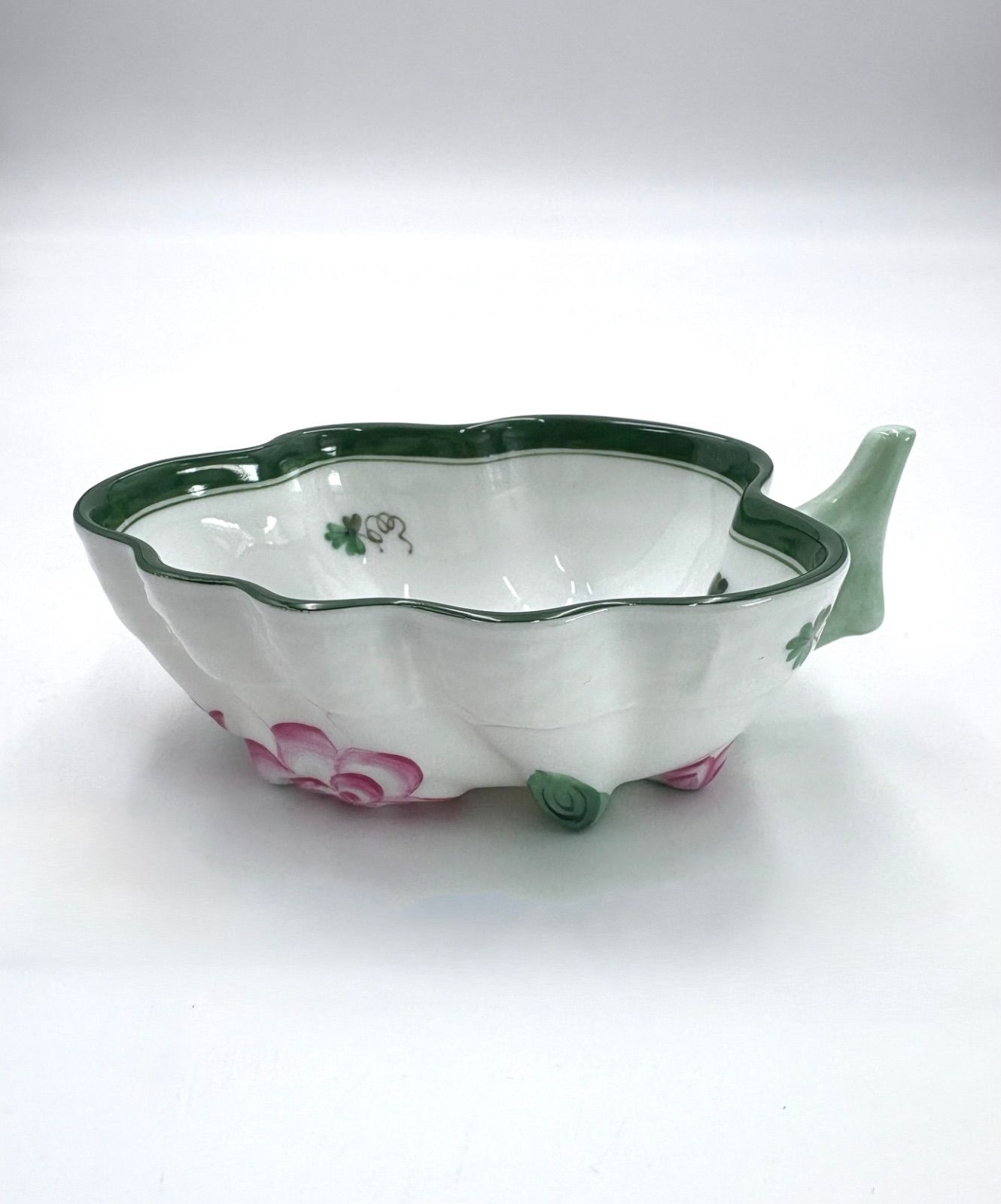 未使用保管品 HEREND ヘレンド ウィーンの薔薇 葉形 トレイ 磁器