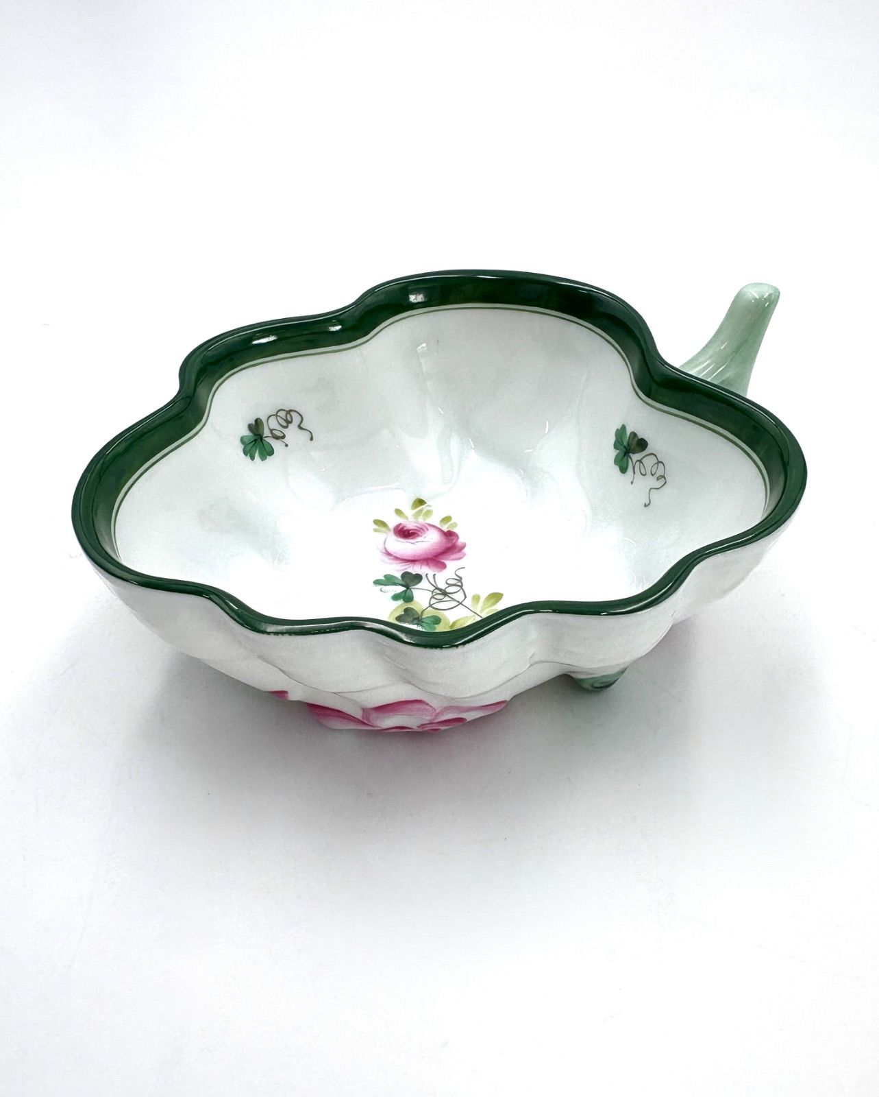 未使用保管品 HEREND ヘレンド ウィーンの薔薇 葉形 トレイ 磁器