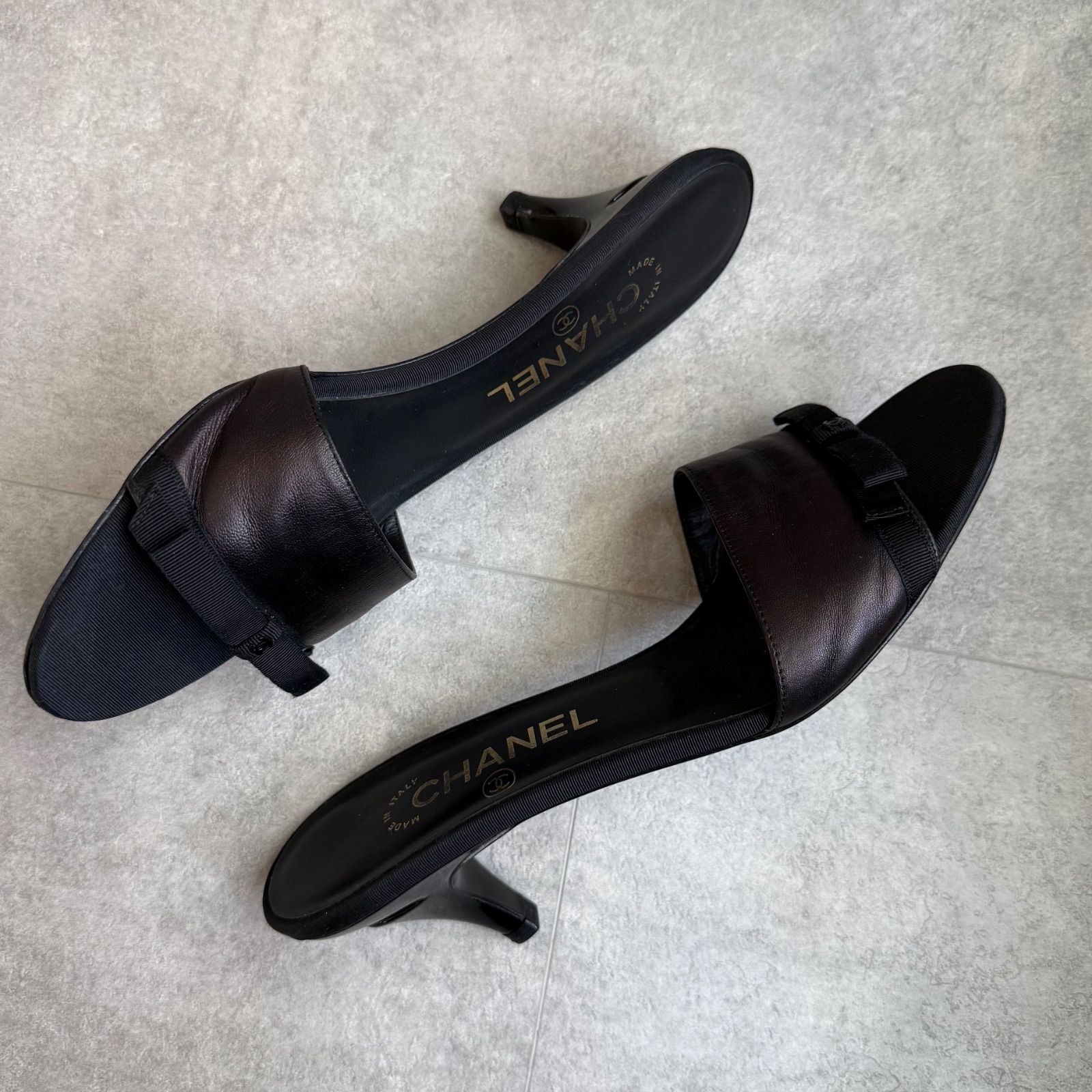 CHANEL✨ココマーク✨ リボンミュール 美品 CHANEL シャネル ココマーク リボン ミュール サンダル レザー