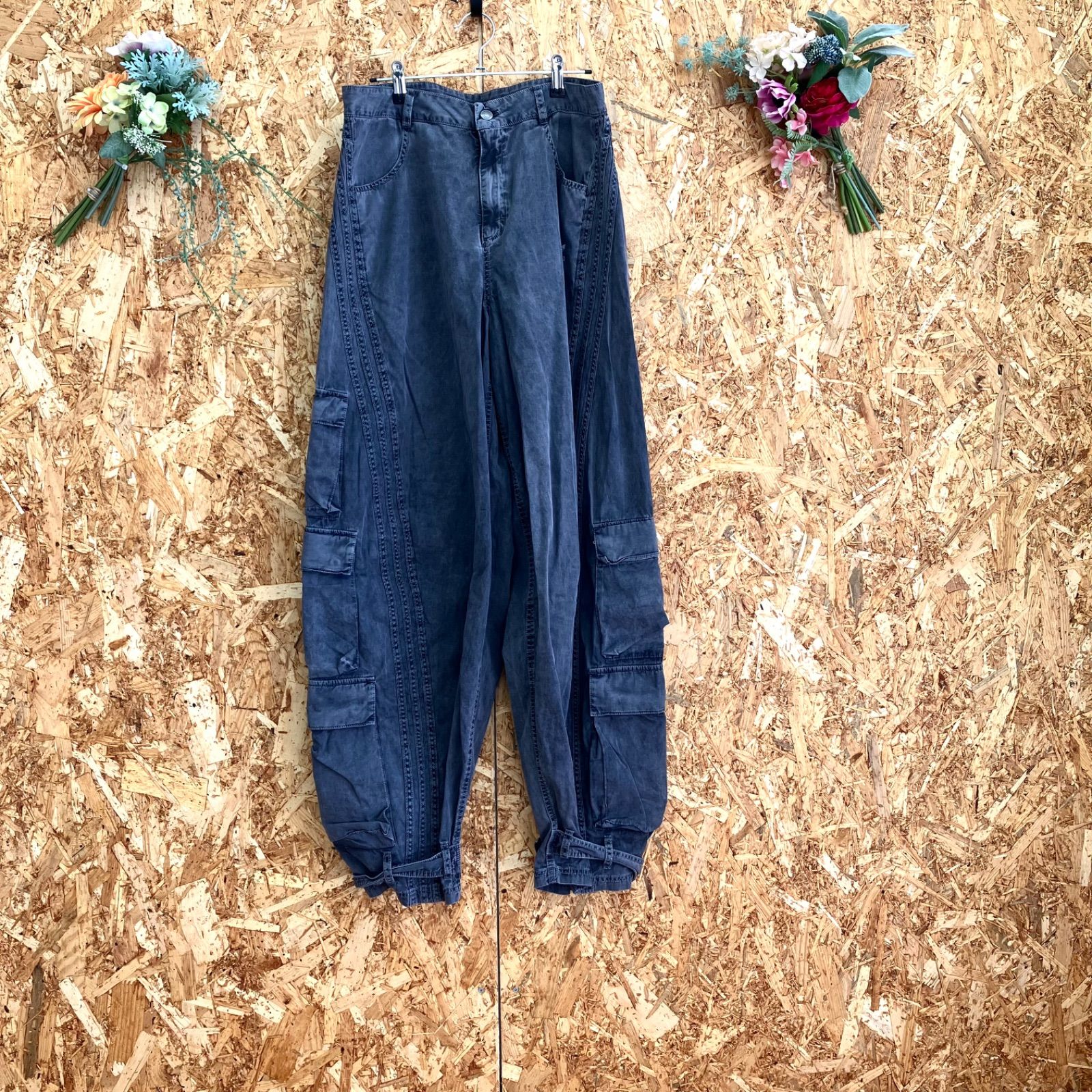 SG4788 adidas シーズン2 ADILENIUM カーゴパンツ グレー 31 - メルカリ