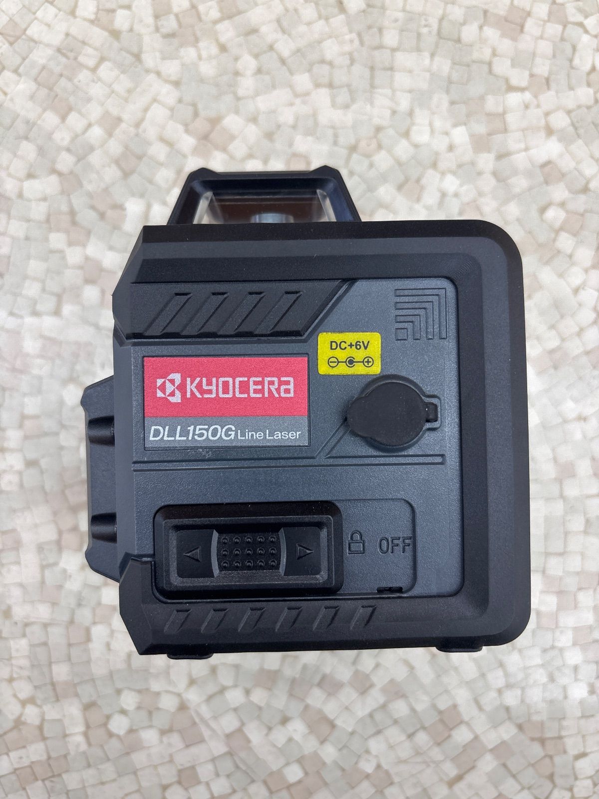 京セラ レーザー墨出し器 DLL 150 G フルセット 電池24本付 おまけ20本 店舗在庫品