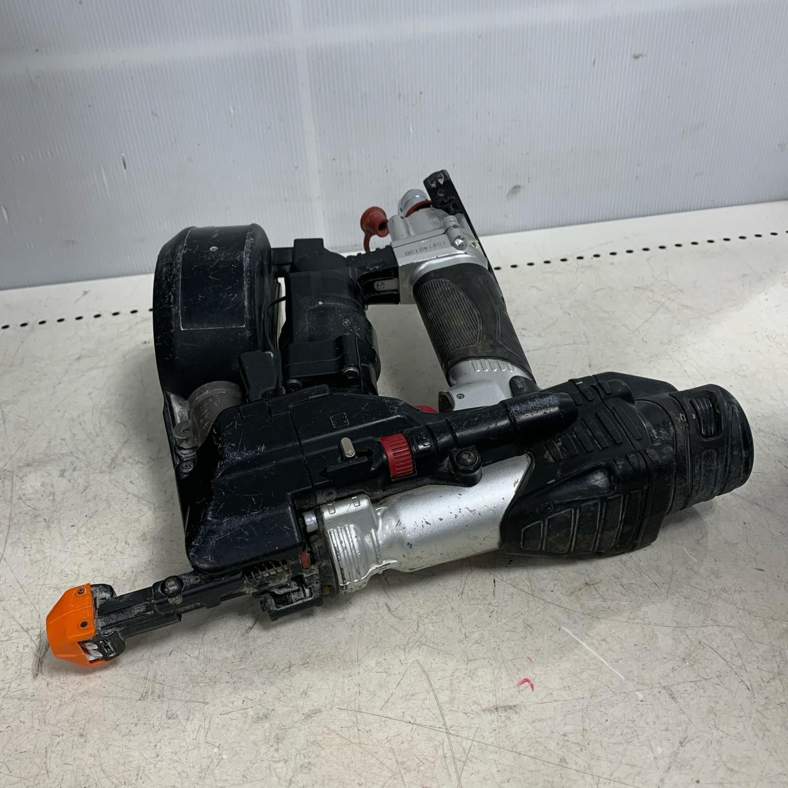  ♭♭MAX マックス 高圧 ねじ打ち機 ケース HV-R 41 G 4 シルバー 釘打機 エアーツール