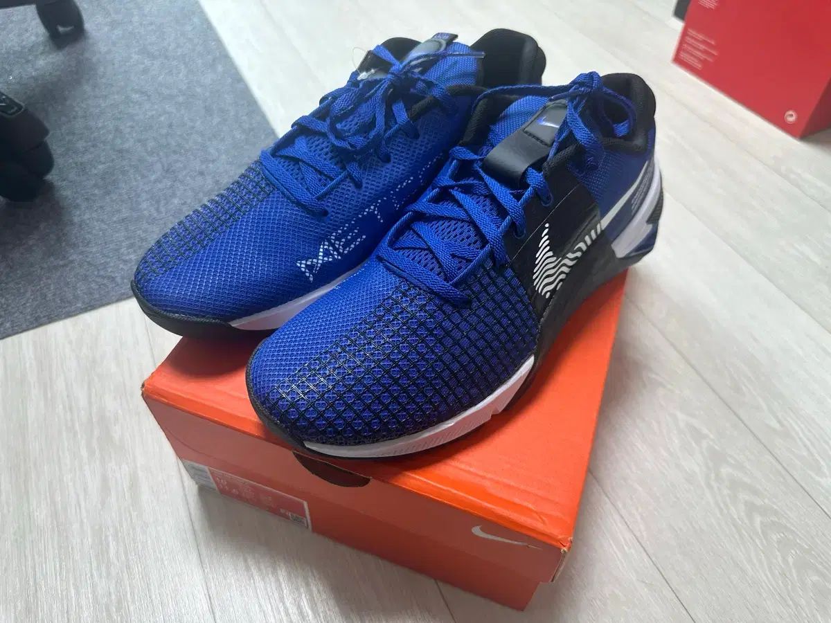 ナイキ メトコン8 280 新品 - メルカリ