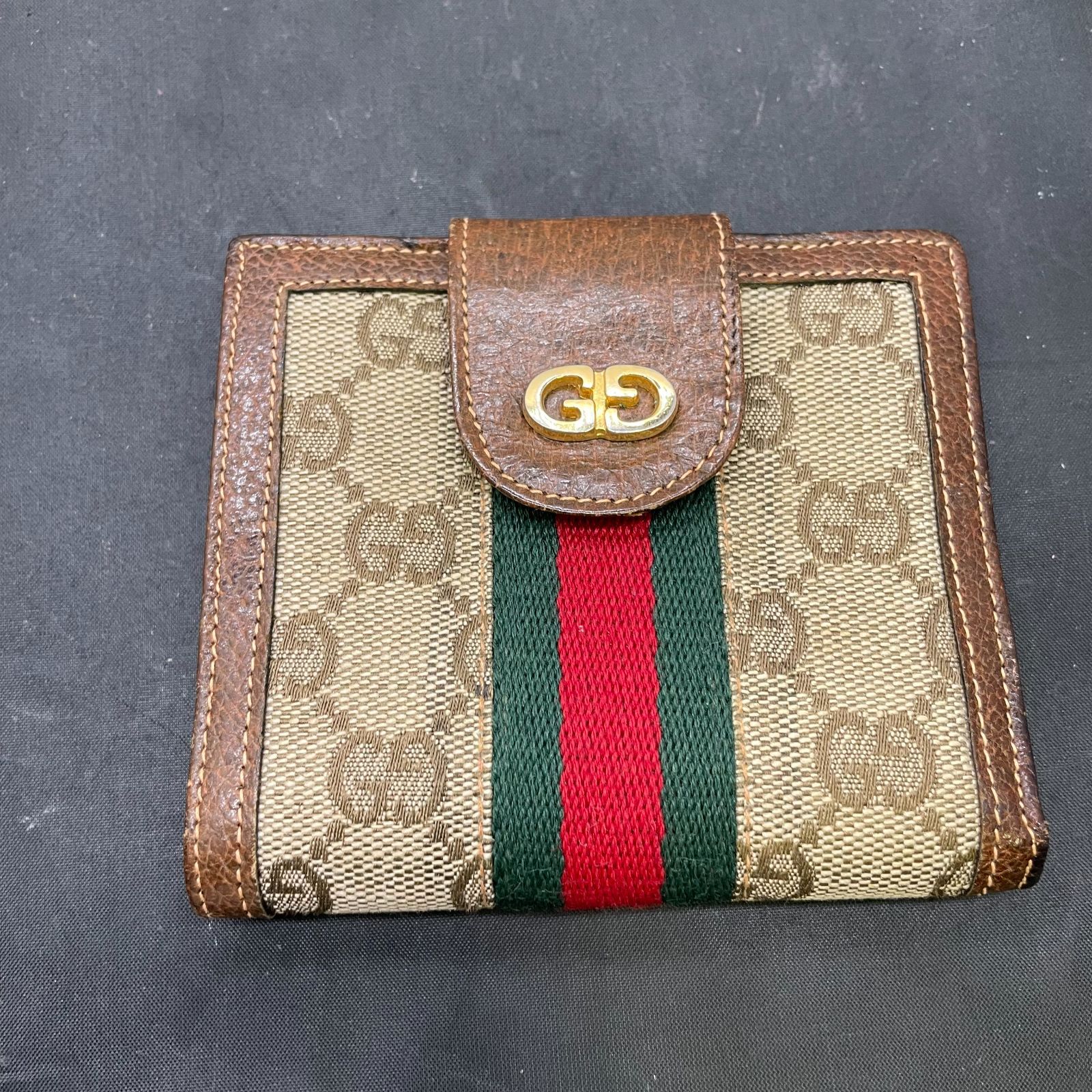 グッチ オールドグッチ 二つ折り財布 B25121043 - メルカリ
