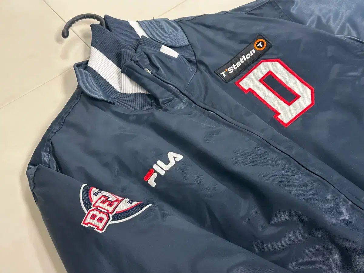  斗山ベアーズ FILA アセンティック スタジアム ジャケット その他 ウェア