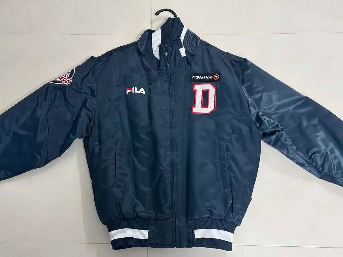 斗山ベアーズ FILA アセンティック スタジアム ジャケット