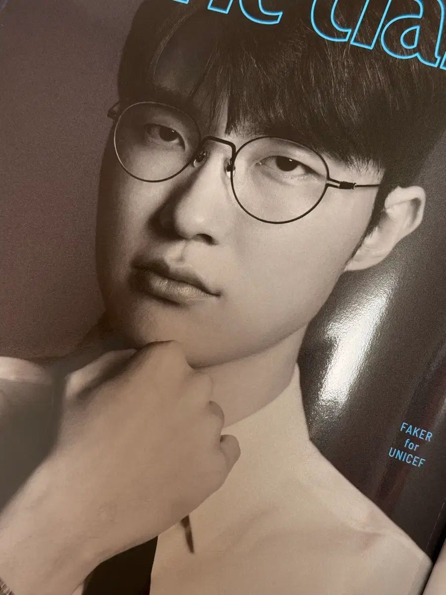 Marieclaire マリ クレール 雑誌 表紙 ブックマーク付録 韓国 雑誌