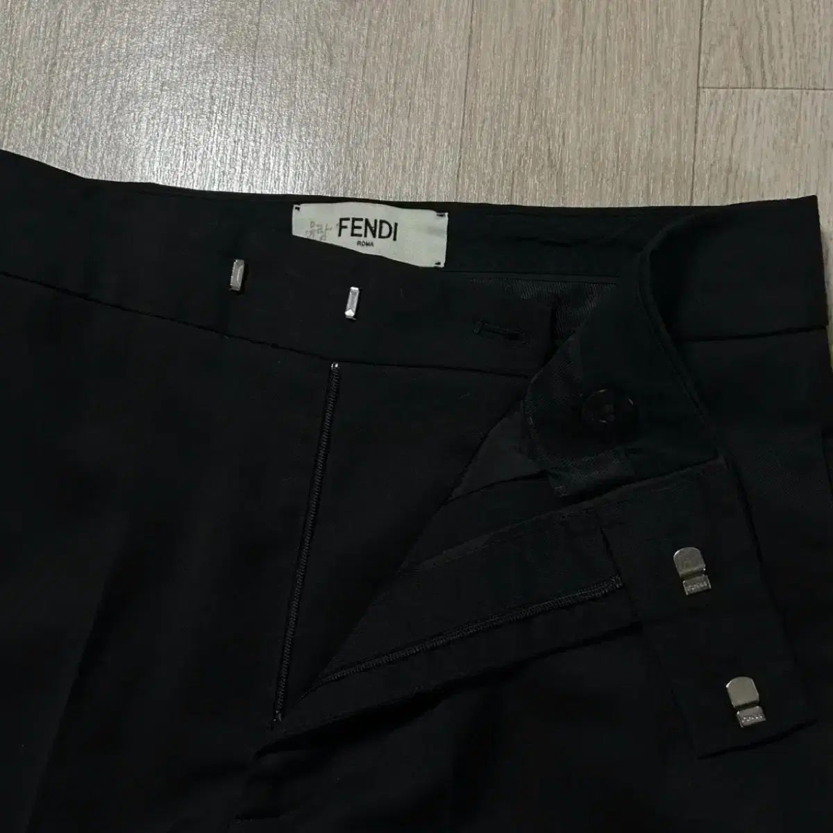 スリット ワイド