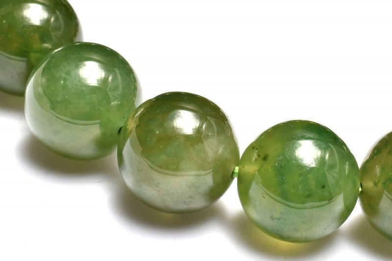 １点物 高発色 アイドクレース ベスビアナイト 12 mm ブレスレット パワーストーン 天然石 _MC 2228