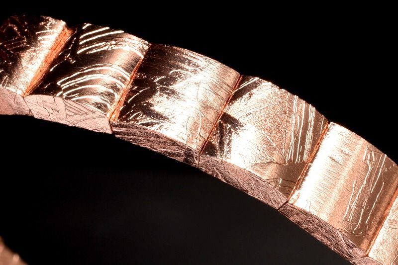 １点物 宇宙からの贈り物 メテオライト アルタイ隕石 7.5 x 8 mm ピンクゴールドコーティング バングル パワーストーン 天然石 _MC 2501