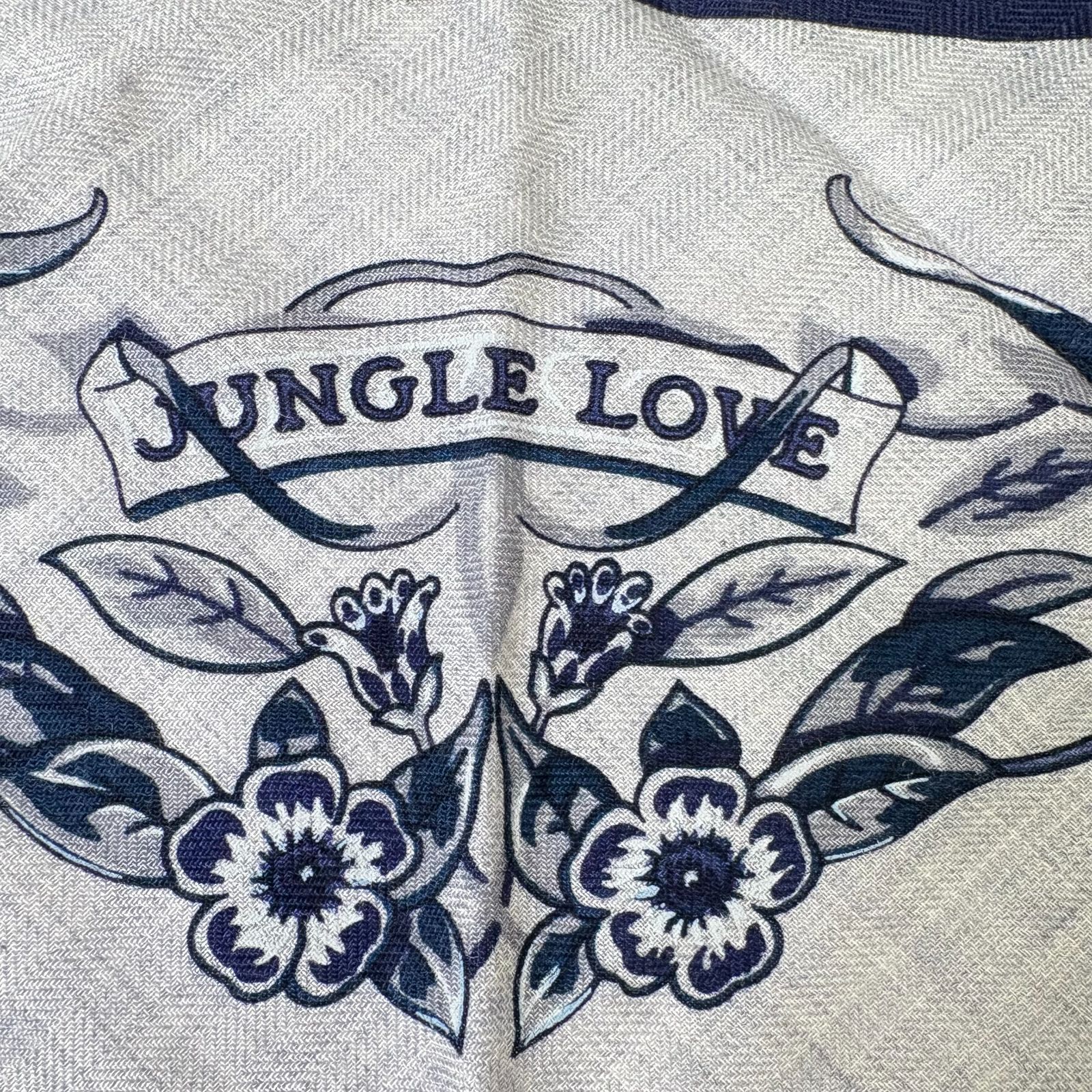 か*ぃ様 HERMES トライアングルジェアン　ジャングルラブ　三角カシシル エルメス トライアングル ジェアン ジャングルラブ カシミアシルク