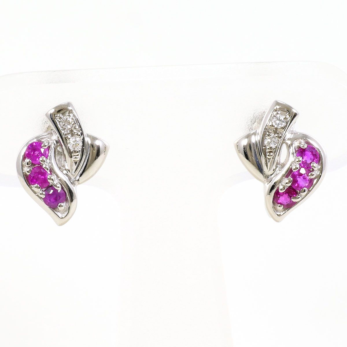 PT 850 プラチナ イヤリング clip-on earrings ルビー 0.23 ct ダイヤモンド 0.02 総重量約4.8 g