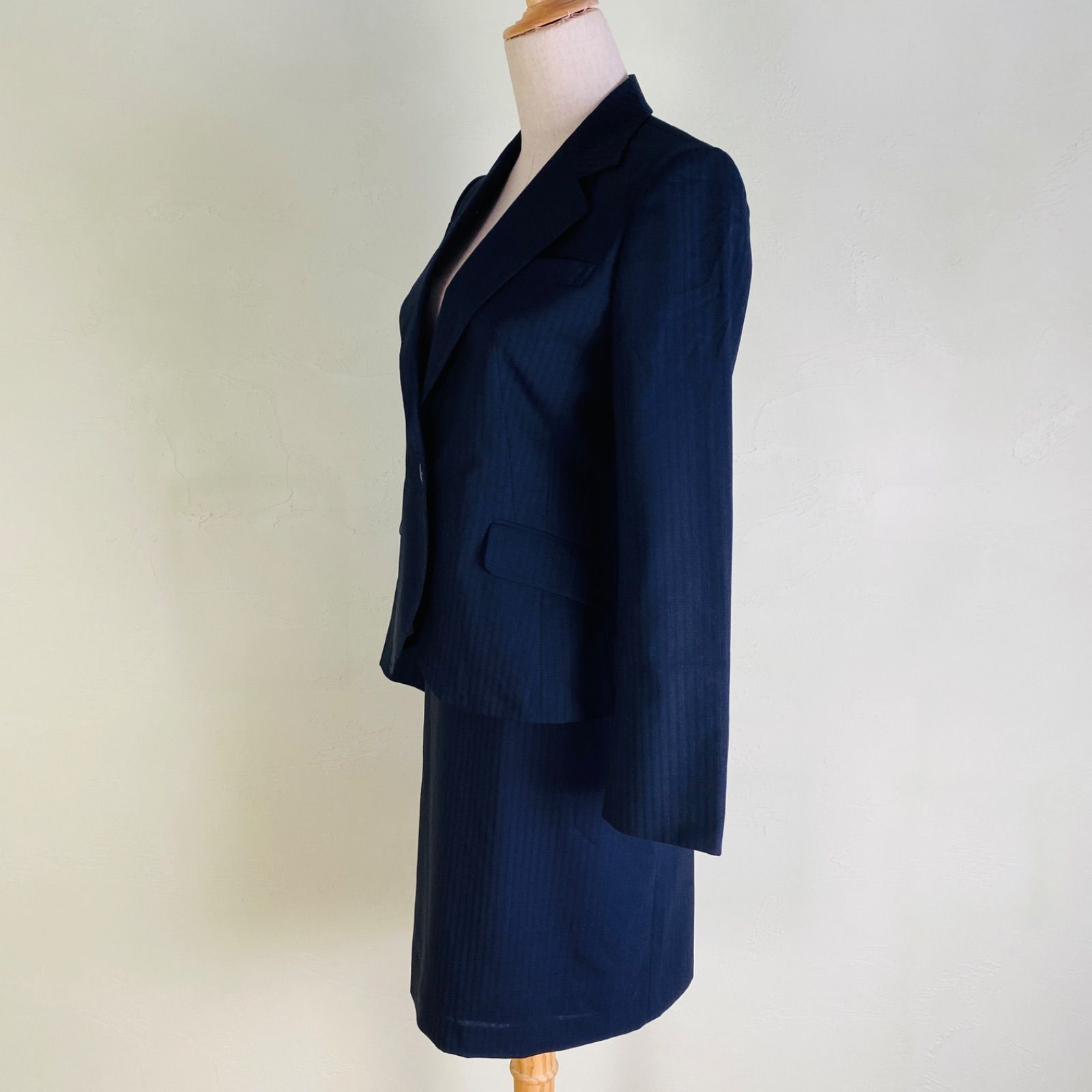 極美品❀LES MUES Precious Line スーツ3点セット 4L ✨美品✨ LES MUES Precious Line S 濃紺ストライプ 3点セットアップ