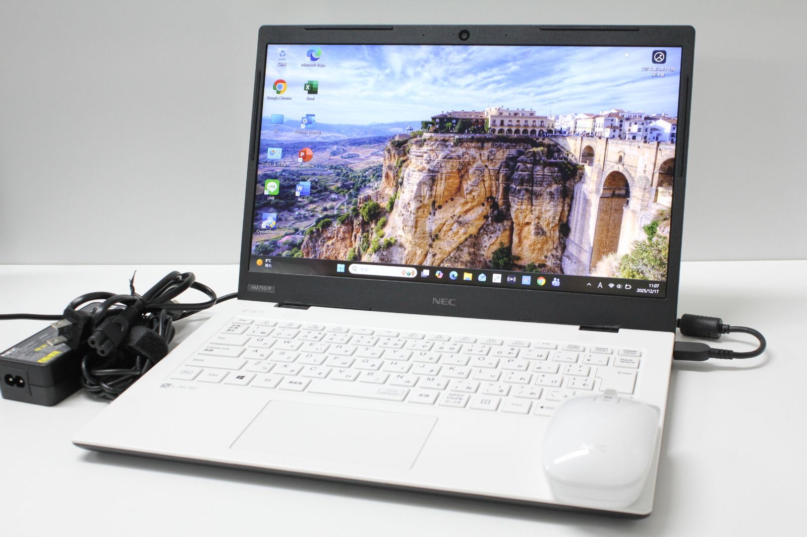 ノートPC NEC LAVIE HM 750 PAW Intel Core i 7 メモリ8 GB