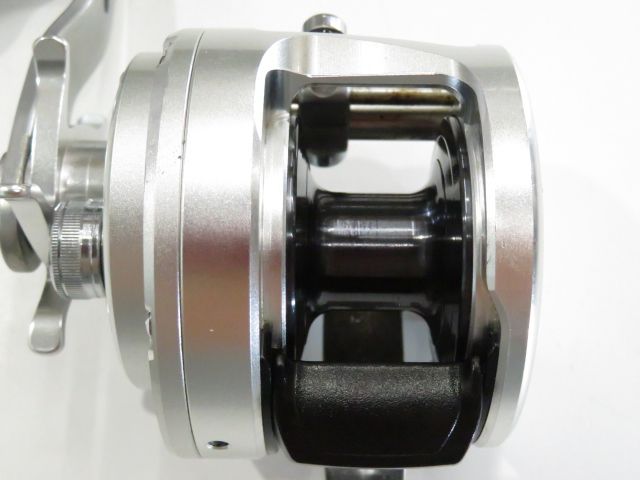 シマノ 13オシアカルカッタ 301HG (01-8112150009) - メルカリ