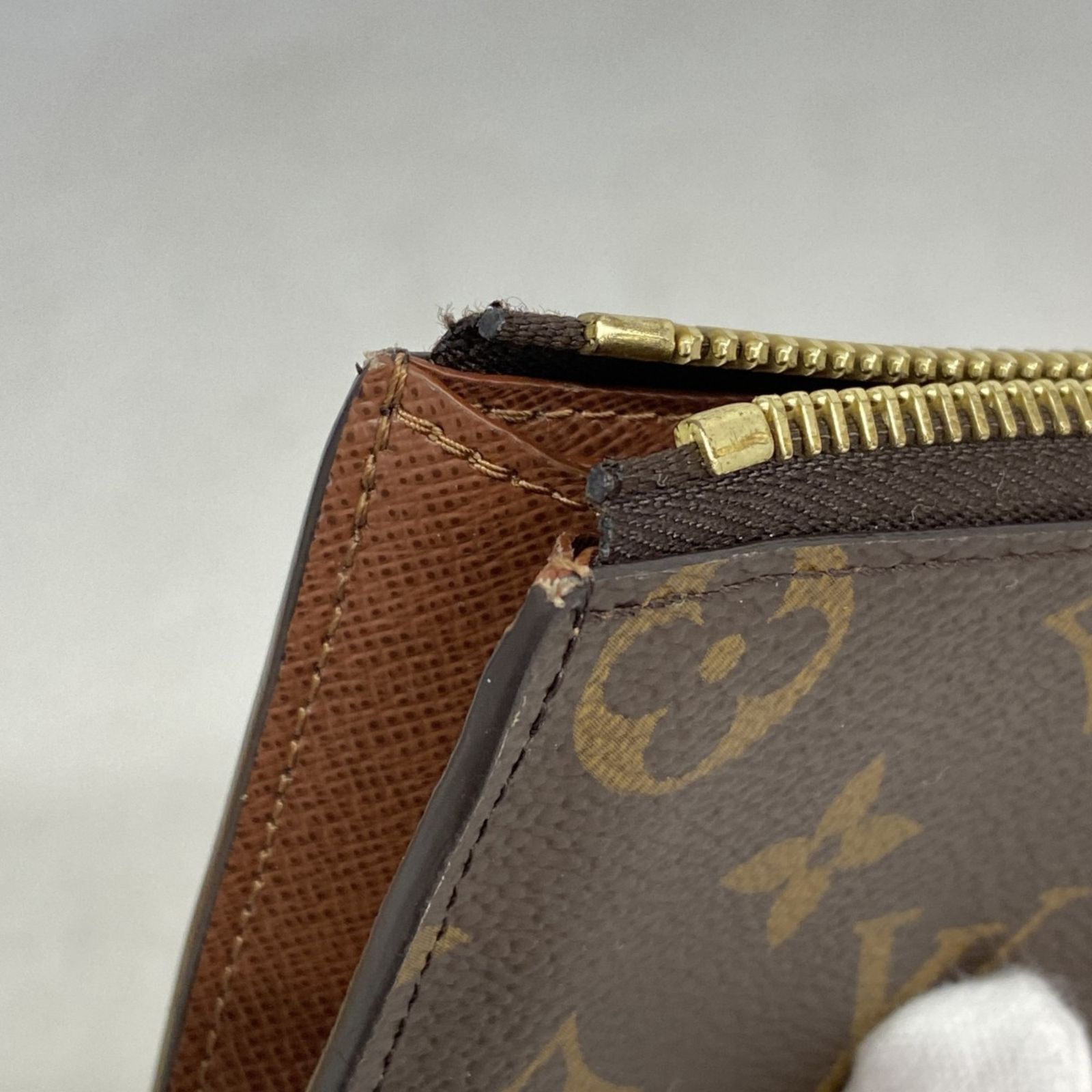 ポルトフォイユノアコンパクト