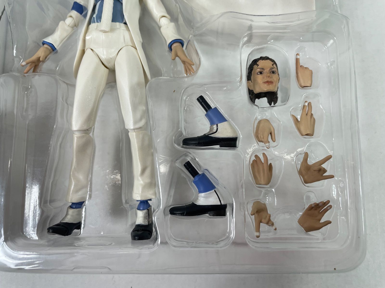 A2281・マイケル ジャクソン フィギュア S.H.Figuarts - メルカリ