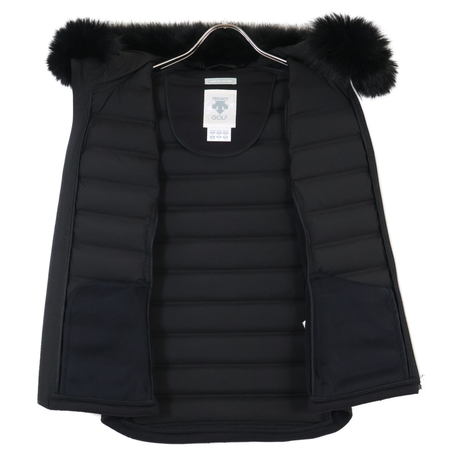 DESCENTE(デサント)ブラックファー付きダウンベスト DESCENTE デサント ﾌﾞﾗｯｸ ﾅｲﾛﾝ ﾌｧｰ付き ﾀﾞｳﾝﾍﾞｽﾄ M - メルカリ