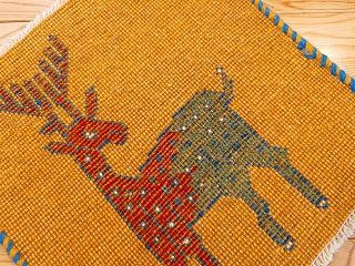 ペルシャ ギャッベ ミニマット 横37x38.5㎝ 鹿 黄金色 T8488 - メルカリ