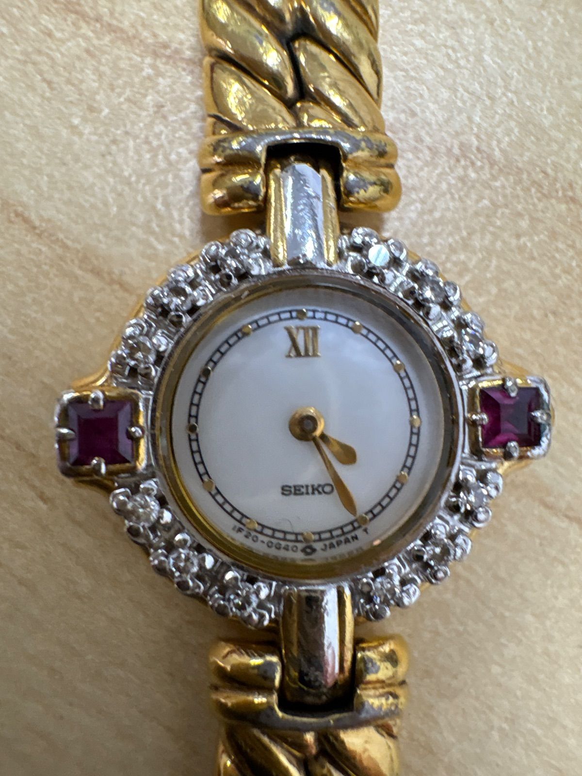  セイコー エクセリーヌ1 F 20-0 B 70レディースクオーツ 腕時計(クォーツ) 腕時計(アナログ)