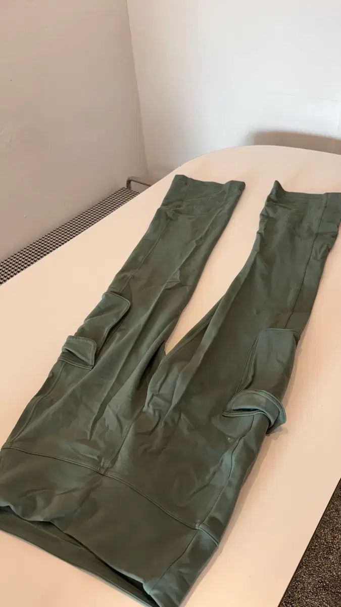 ルルレモン カーゴ