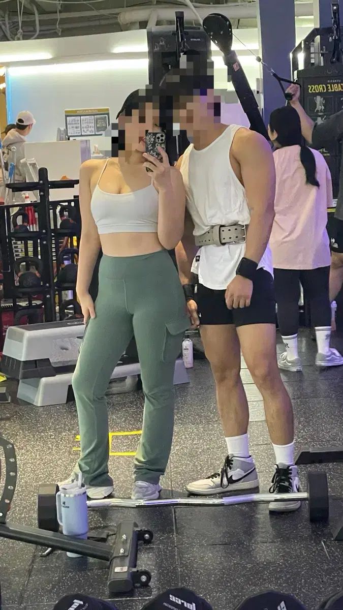 ルルレモン カーゴ レギンス ブーツカット パンツ