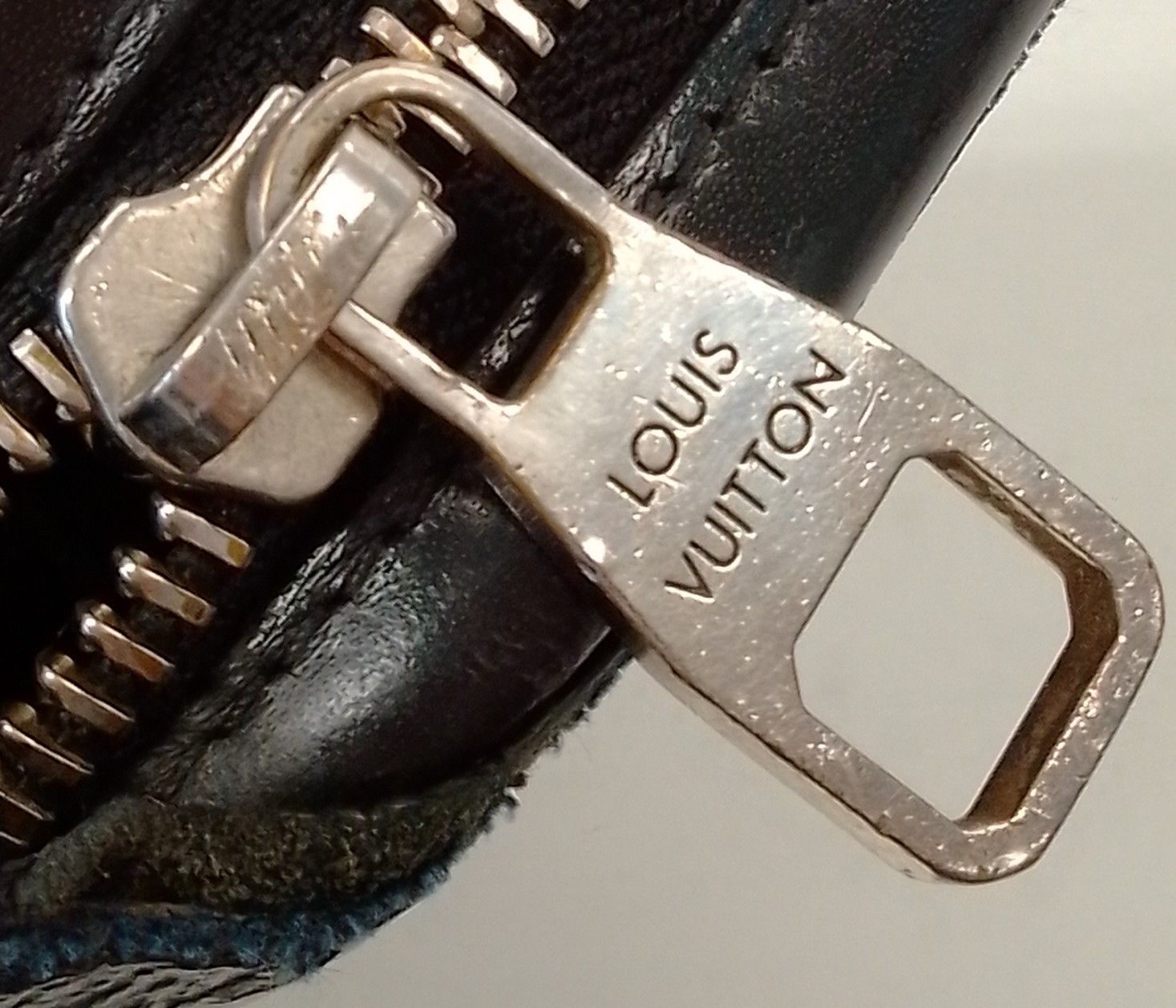 ルイヴィトン ダミエグラフィット