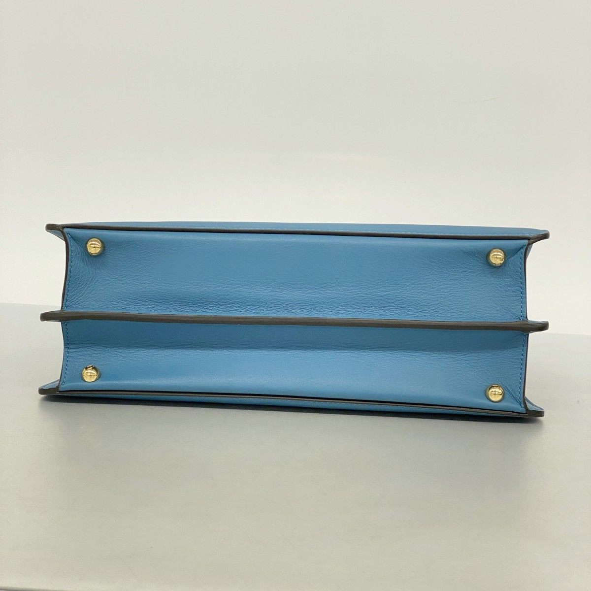 5pb2787】フェンディ ハンドバッグ ピーカブー アイシーユー レザー