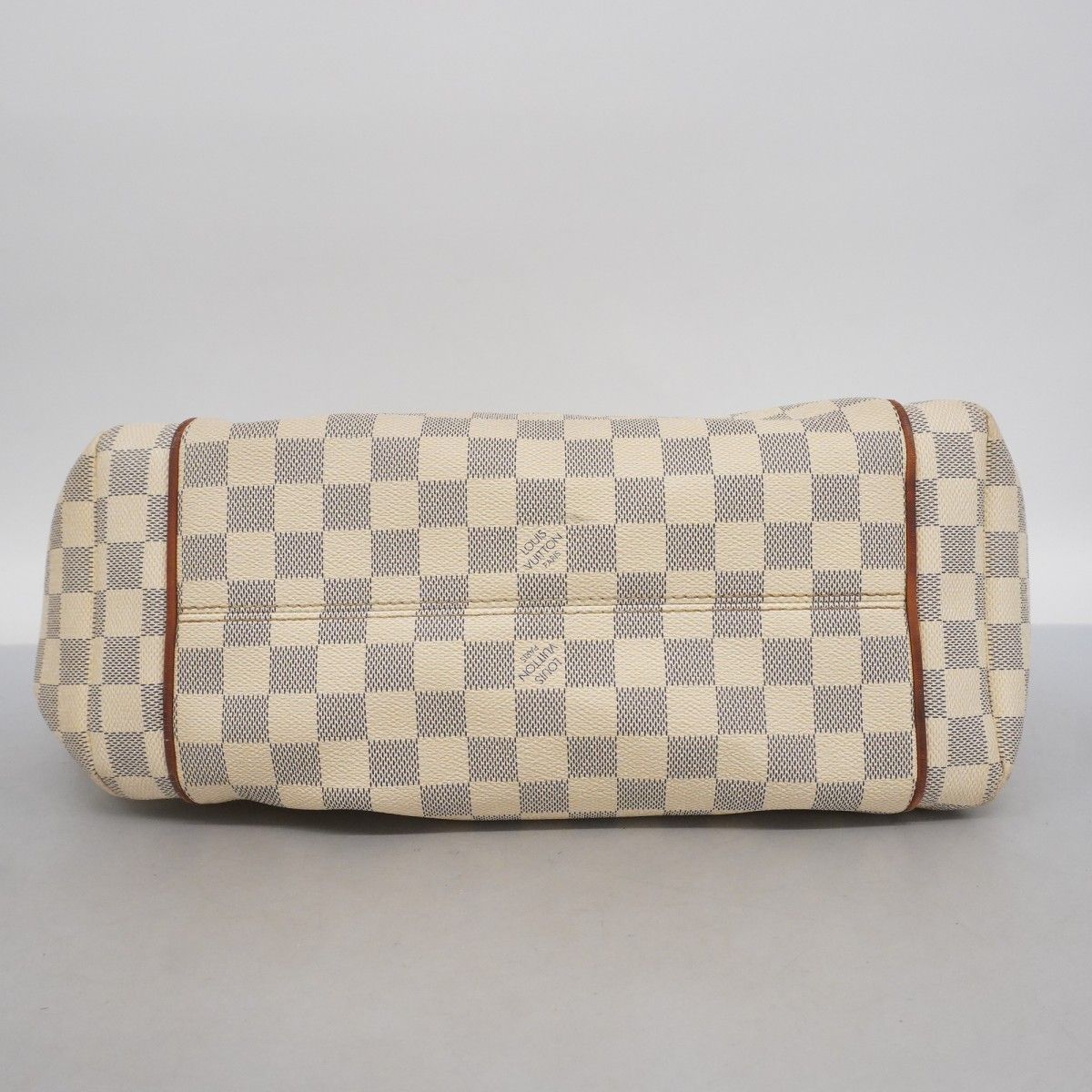 2831 ルイヴィトン