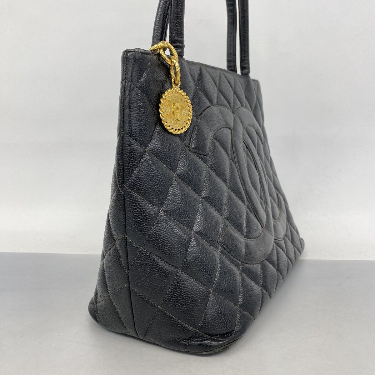 5 pb 2885 シャネル トートバッグ 復刻トート キャビアスキン ブラック ゴールド金具 レディース